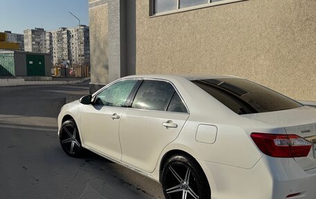 Toyota Camry, 2014 год, 1 300 000 рублей, 4 фотография