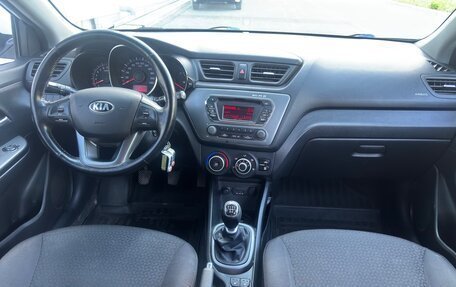 KIA Rio III рестайлинг, 2015 год, 850 000 рублей, 15 фотография