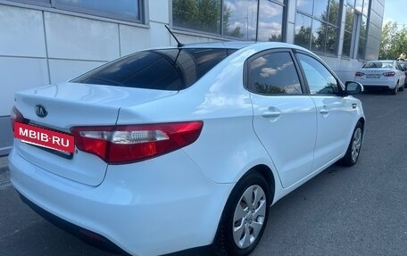 KIA Rio III рестайлинг, 2015 год, 850 000 рублей, 10 фотография
