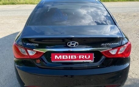Hyundai Sonata VI, 2011 год, 1 000 000 рублей, 2 фотография