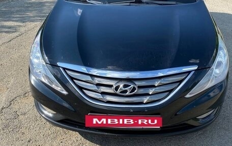 Hyundai Sonata VI, 2011 год, 1 000 000 рублей, 4 фотография