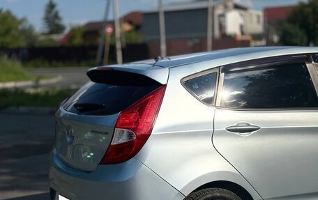 Hyundai Solaris II рестайлинг, 2011 год, 11 фотография