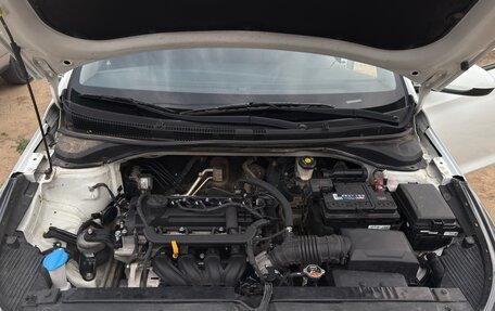 Hyundai Solaris II рестайлинг, 2018 год, 1 300 000 рублей, 4 фотография