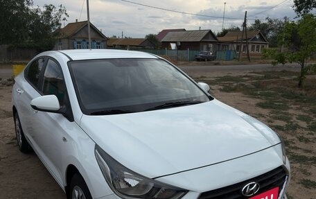 Hyundai Solaris II рестайлинг, 2018 год, 1 300 000 рублей, 18 фотография