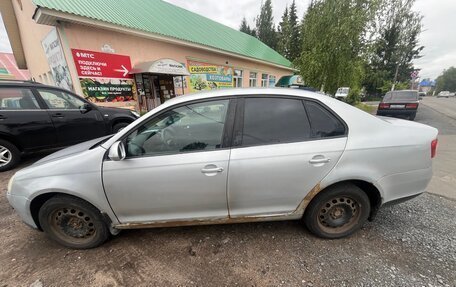 Volkswagen Jetta VI, 2007 год, 360 000 рублей, 2 фотография