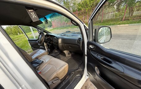 Hyundai H-1 II рестайлинг, 2001 год, 290 000 рублей, 4 фотография