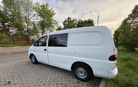 Hyundai H-1 II рестайлинг, 2001 год, 290 000 рублей, 8 фотография