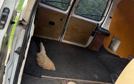 Hyundai H-1 II рестайлинг, 2001 год, 290 000 рублей, 12 фотография