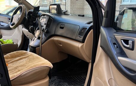 Hyundai Grand Starex Grand Starex I рестайлинг 2, 2011 год, 2 000 000 рублей, 12 фотография
