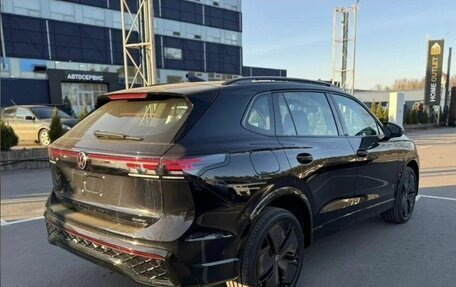 Volkswagen Tiguan II, 2025 год, 4 650 000 рублей, 2 фотография
