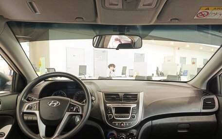 Hyundai Solaris II рестайлинг, 2014 год, 980 000 рублей, 18 фотография