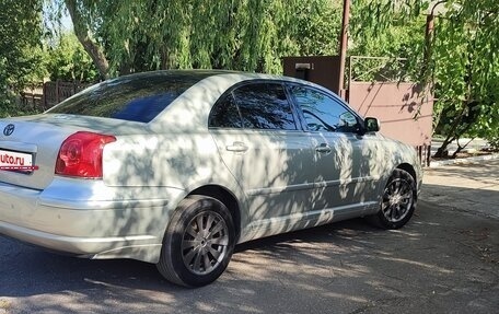 Toyota Avensis III рестайлинг, 2004 год, 1 000 000 рублей, 5 фотография