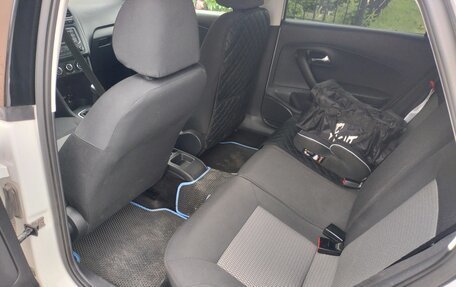 Volkswagen Polo VI (EU Market), 2013 год, 740 000 рублей, 2 фотография