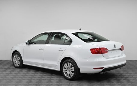Volkswagen Jetta VI, 2011 год, 949 000 рублей, 4 фотография