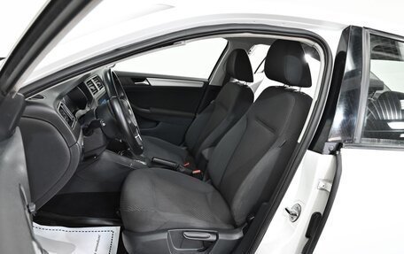 Volkswagen Jetta VI, 2011 год, 949 000 рублей, 12 фотография