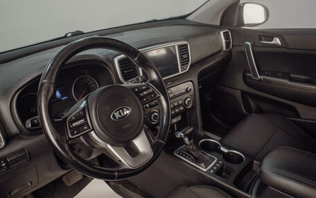 KIA Sportage IV рестайлинг, 2021 год, 2 449 000 рублей, 15 фотография