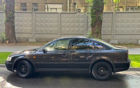 Volkswagen Passat B5+ рестайлинг, 1997 год, 330 000 рублей, 12 фотография