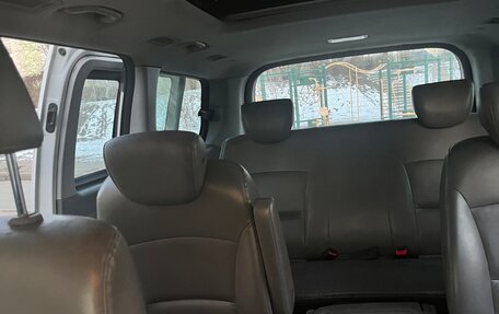 Hyundai Grand Starex Grand Starex I рестайлинг 2, 2015 год, 2 100 000 рублей, 7 фотография