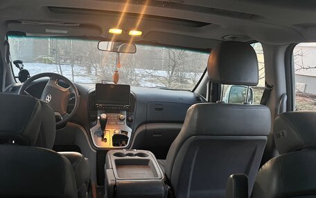 Hyundai Grand Starex Grand Starex I рестайлинг 2, 2015 год, 2 100 000 рублей, 6 фотография