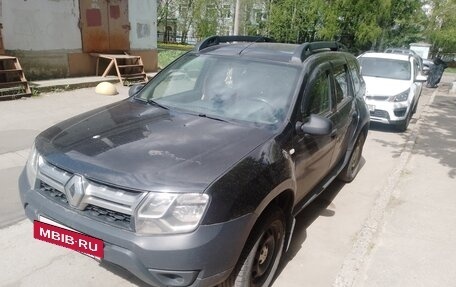 Renault Duster I рестайлинг, 2016 год, 900 000 рублей, 3 фотография