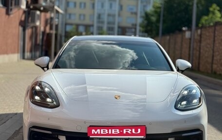 Porsche Panamera II рестайлинг, 2018 год, 9 800 000 рублей, 3 фотография