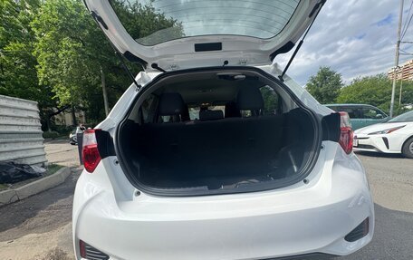 Toyota Vitz, 2019 год, 900 000 рублей, 35 фотография