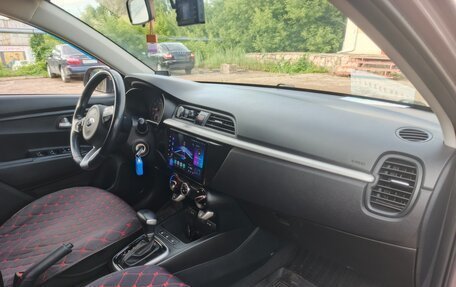 KIA Rio IV, 2018 год, 1 530 000 рублей, 12 фотография