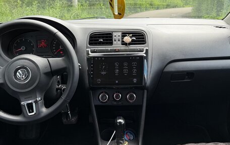 Volkswagen Polo VI (EU Market), 2012 год, 800 000 рублей, 13 фотография