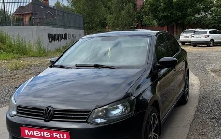 Volkswagen Polo VI (EU Market), 2012 год, 800 000 рублей, 4 фотография