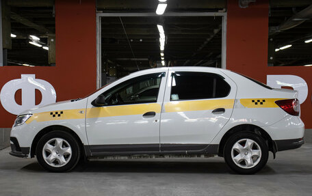 Renault Logan II, 2019 год, 679 000 рублей, 8 фотография
