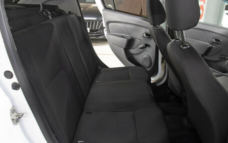 Renault Logan II, 2019 год, 679 000 рублей, 12 фотография