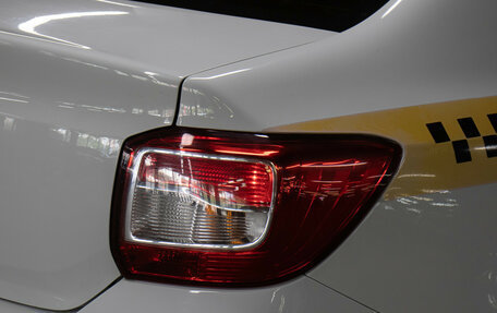 Renault Logan II, 2019 год, 679 000 рублей, 20 фотография