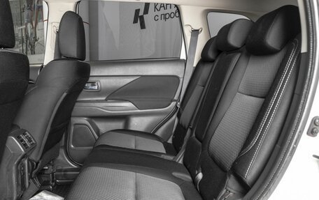 Mitsubishi Outlander III рестайлинг 3, 2019 год, 2 490 700 рублей, 12 фотография