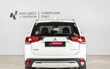 Mitsubishi Outlander III рестайлинг 3, 2019 год, 2 490 700 рублей, 8 фотография