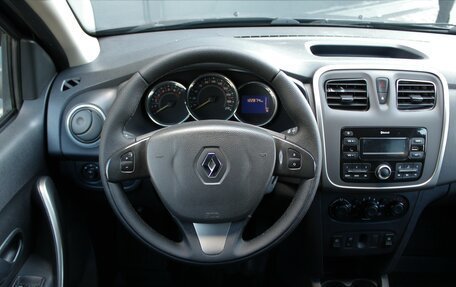 Renault Sandero II рестайлинг, 2015 год, 900 000 рублей, 8 фотография