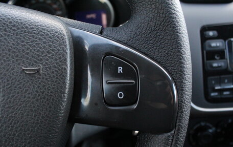 Renault Sandero II рестайлинг, 2015 год, 900 000 рублей, 10 фотография