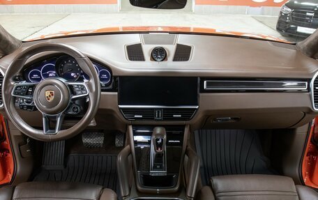 Porsche Cayenne III, 2019 год, 9 348 000 рублей, 14 фотография