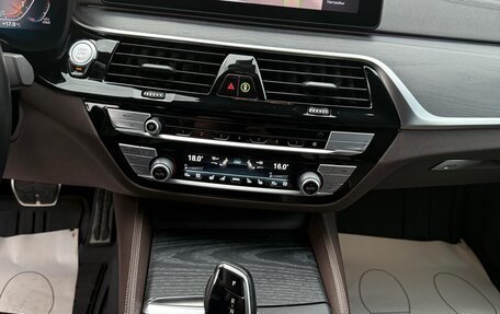 BMW 5 серия, 2020 год, 5 300 000 рублей, 15 фотография
