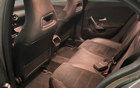 Mercedes-Benz A-Класс, 2020 год, 3 300 000 рублей, 12 фотография