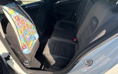 Volkswagen Golf VII, 2018 год, 1 690 000 рублей, 16 фотография