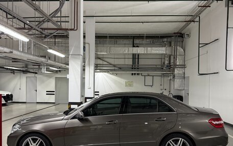 Mercedes-Benz E-Класс, 2009 год, 2 990 000 рублей, 3 фотография