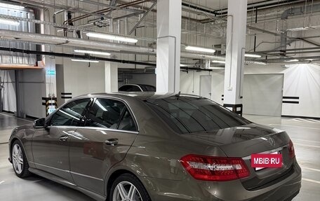 Mercedes-Benz E-Класс, 2009 год, 2 990 000 рублей, 4 фотография