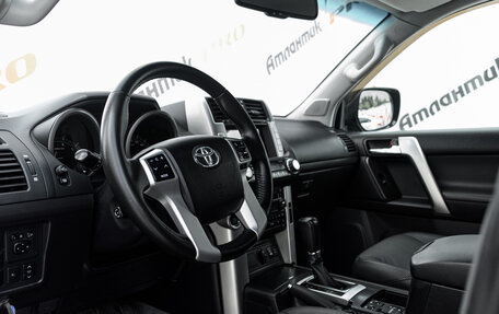 Toyota Land Cruiser Prado 150 рестайлинг 2, 2010 год, 2 965 000 рублей, 9 фотография
