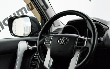 Toyota Land Cruiser Prado 150 рестайлинг 2, 2010 год, 2 965 000 рублей, 12 фотография