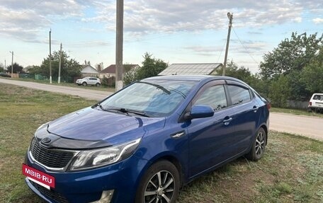 KIA Rio III рестайлинг, 2013 год, 1 000 000 рублей, 3 фотография