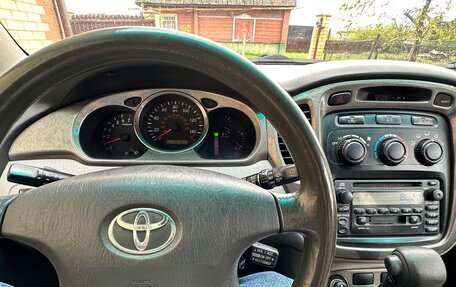 Toyota Highlander III, 2002 год, 920 000 рублей, 12 фотография