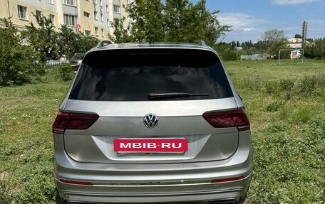 Volkswagen Tiguan II, 2019 год, 3 200 000 рублей, 5 фотография