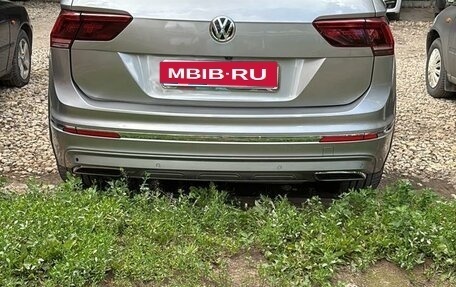 Volkswagen Tiguan II, 2019 год, 3 200 000 рублей, 3 фотография