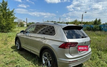 Volkswagen Tiguan II, 2019 год, 3 200 000 рублей, 13 фотография