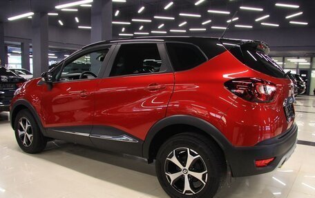 Renault Kaptur I рестайлинг, 2022 год, 1 599 000 рублей, 4 фотография